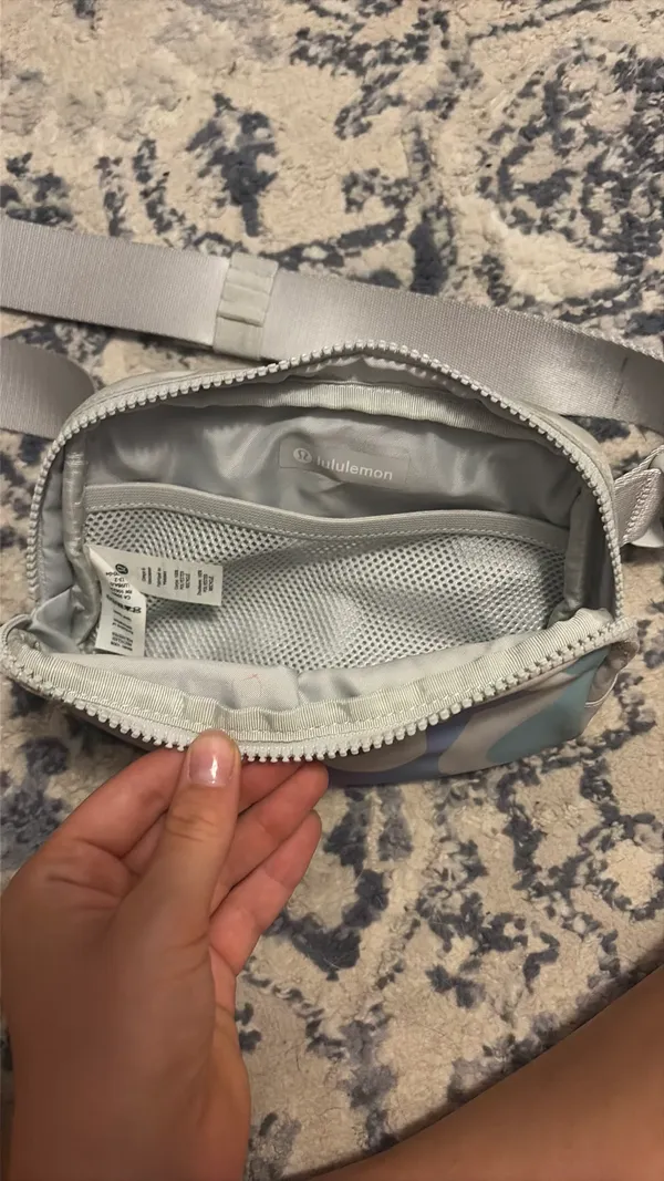 Lululemon Belt Bag - Image 3