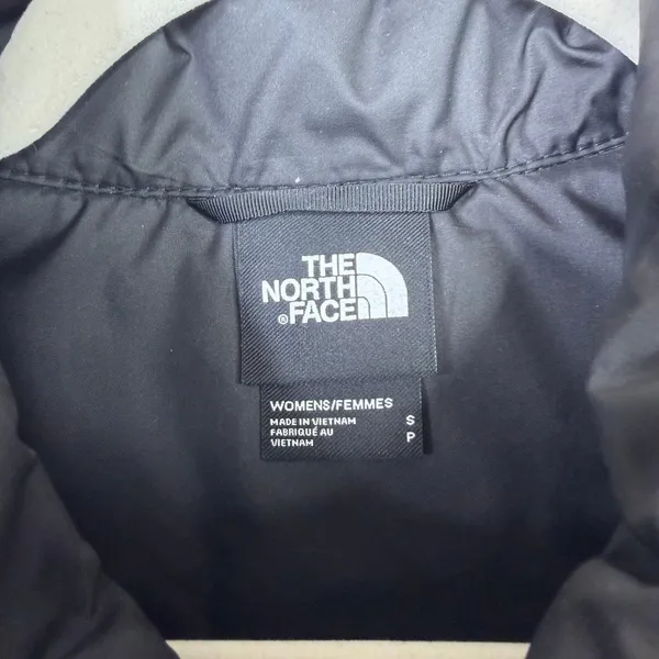 The North Face NWOT Tamburello 2 Burnt Olive Green Waxed Camo Print Puffer Vest - Image 9