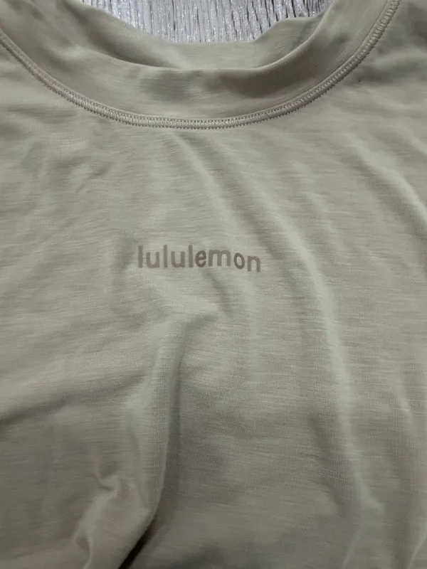 Lululemon crop top  - Image 2