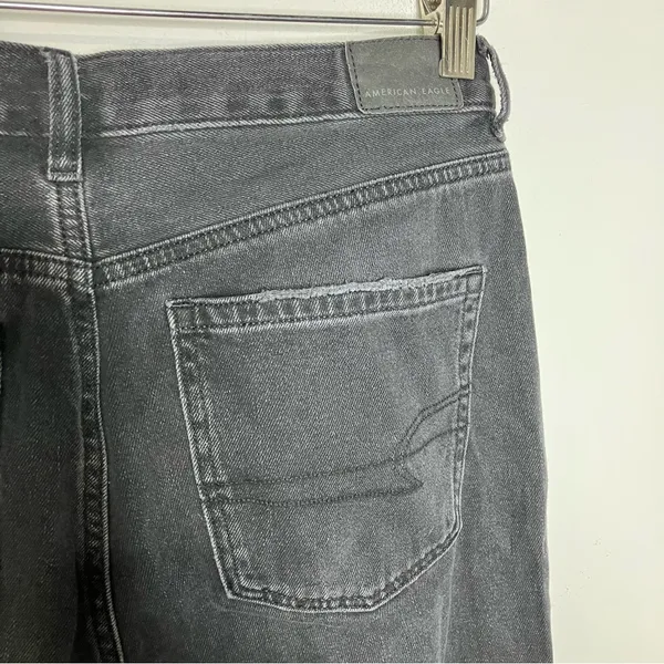 American Eagle Outfitters relaxed mom jeans‎ black distressed 6 X-long trendy - Image 3