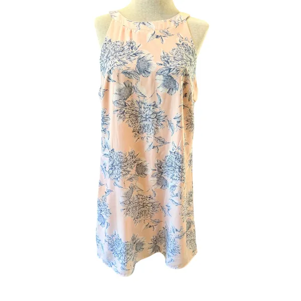Le Lis Soft Pink with Blue and White Floral Pattern Summer Dress - Image 5