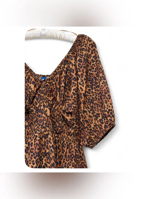 Old Navy Women’s V-Neck Leopard Smocked Puff Sleeve Mini Dress Size Large - Image 10