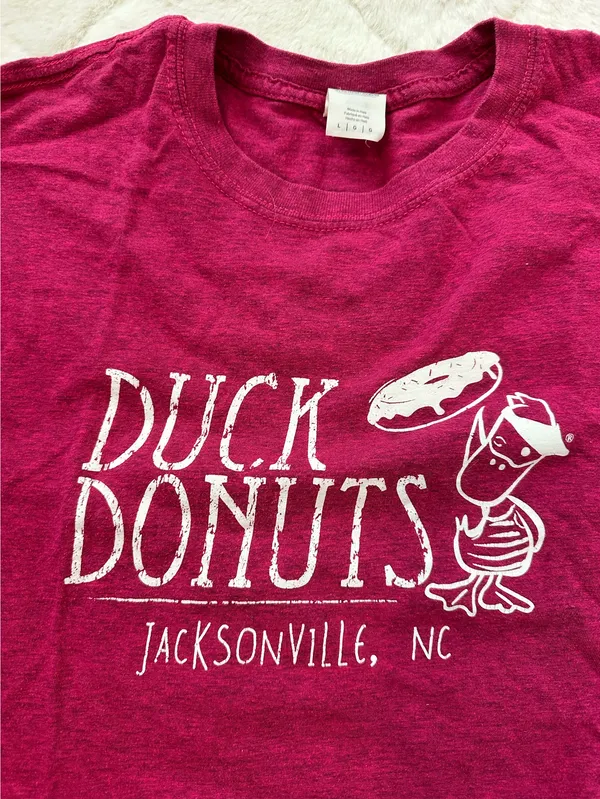 Duck Donuts Tee Pink Size L - Image 2