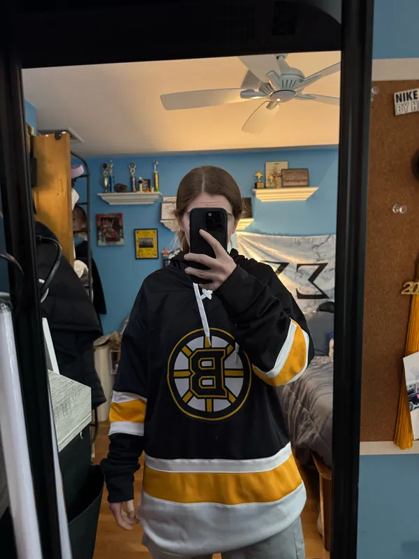 Fanatics Bruins Hoodie - Image 5