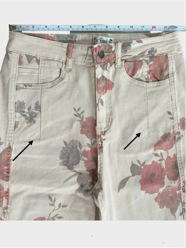 Easel Floral Print Barrel Denim Pants Size M - Image 3
