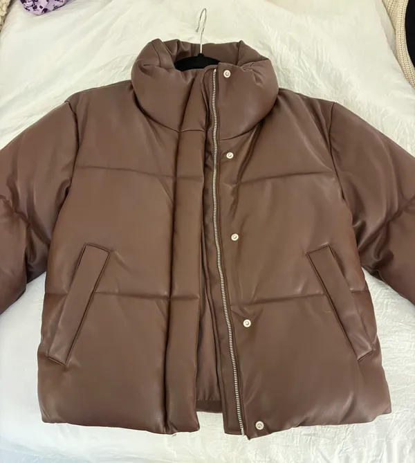 Levi’s Faux Leather Puffer - Image 5