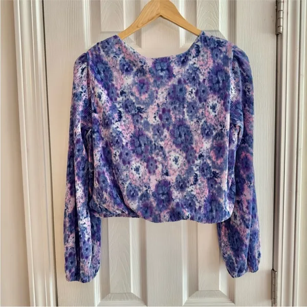 ASTR Long Sleeve Floral Blouse - Image 3