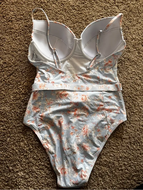 WeWoreWhat Danielle Floral One Piece Swimsuit – NWOT - Image 4
