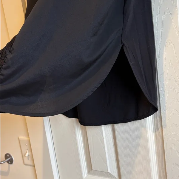 Worthington | Basic Black Blouse Tank Top See-Through Floral Panels Size XL - Image 5