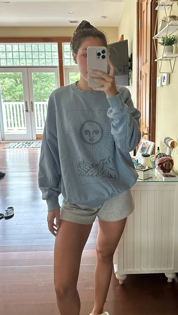 American Eagle Outfitters Sweatshirt - Image 2