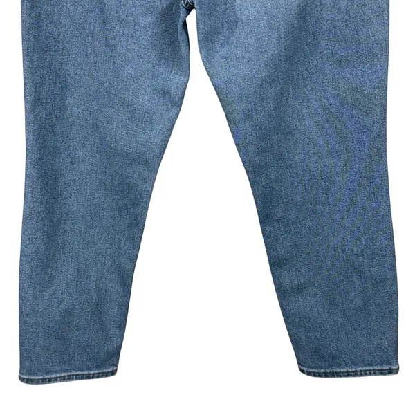 American Eagle SZ 8 SHORT Mom Jeans Distressed Zip-Fly Hi-Rise Zip-Fly Pockets - Image 7