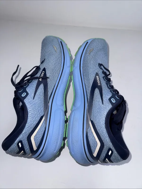 Brooks Light Blue and Black Women's Running Shoes - Image 8