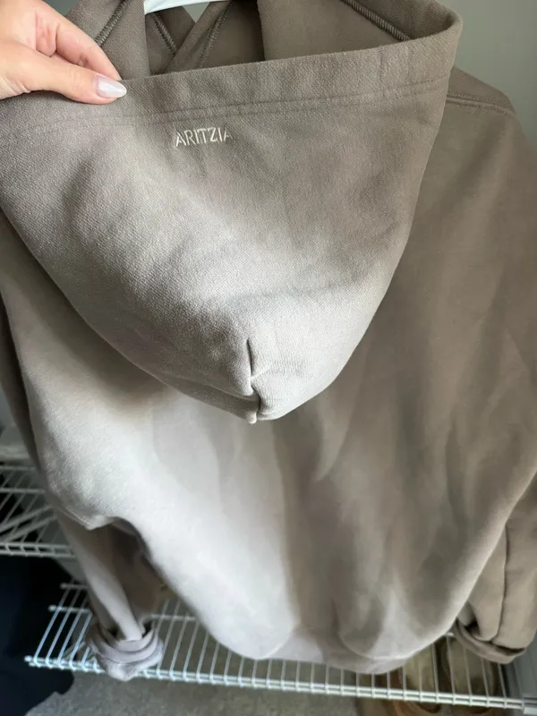 Aritzia Sweatshirt - Image 3