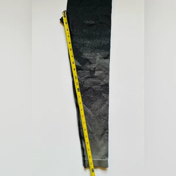 Gymshark Adapt Ombre Seamless‎ Leggins Black and White High Rise Sz Small - Image 8