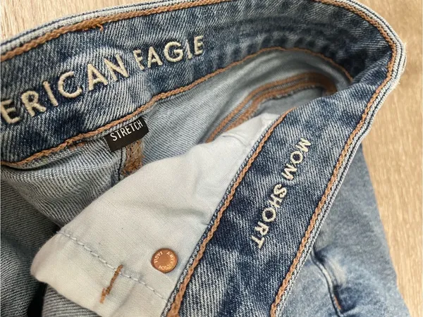 American Eagle | Mom Short size 8 - Image 2