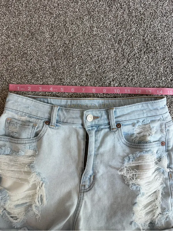 American Eagle Size 8 Super High Rise Distressed Light Wash Denim Shorts - Image 5