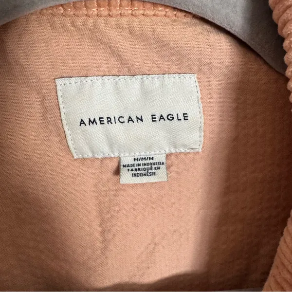 American Eagle Pink Coral Cropped Corduroy Jacket Women’s Size M Fray Shirt - Image 3