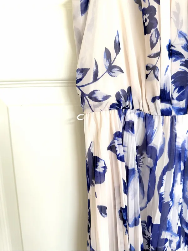 Eliza J Pleated Chiffon Blue White Floral Maxi Dress Size 8 - Image 6