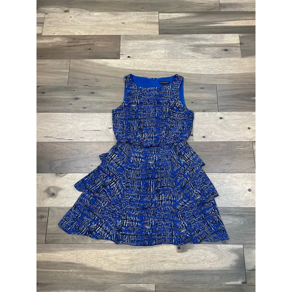 Banana Republic Blue Chiffon Flowy Sleeveless Dress Black White Accents Size 6 - Image 4