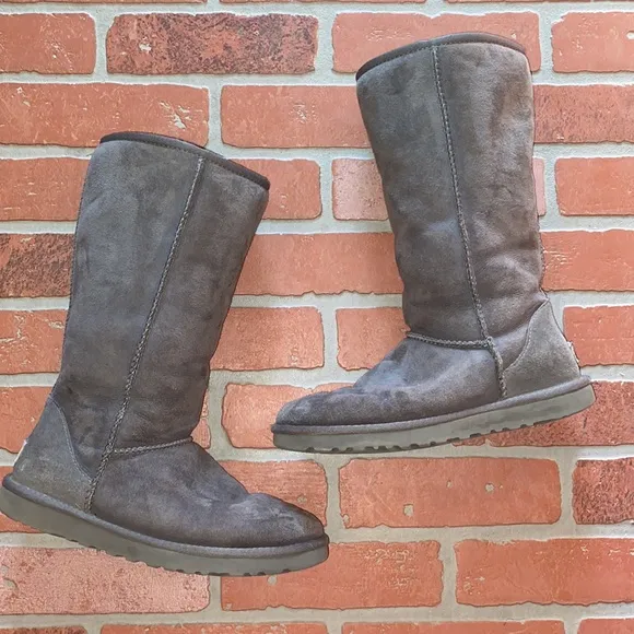 UGG classic tall grey boot - Image 2