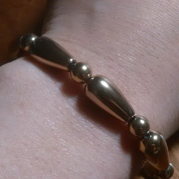 Golden Color Hematite Beaded Stretch Bracelet - Image 7