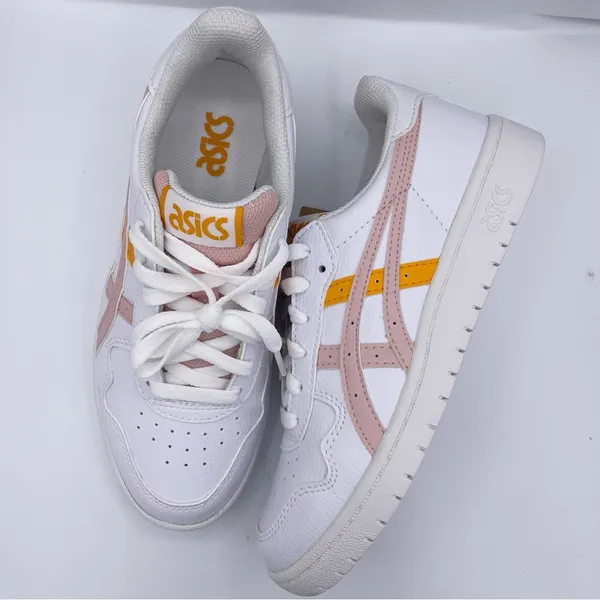 ASICS low-top lightweight comfortable sneakers with striped detail - Image 2