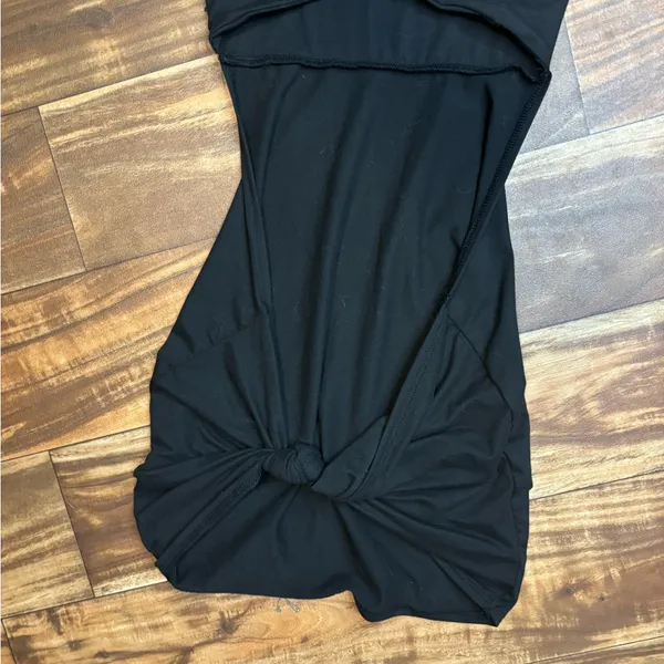 Elegant Black Mini Dress - Image 5