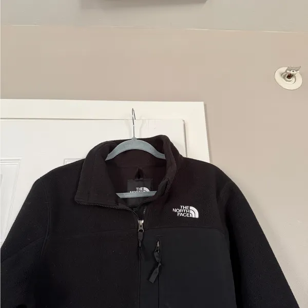 The North Face Black Fleece Jacket - Image 2