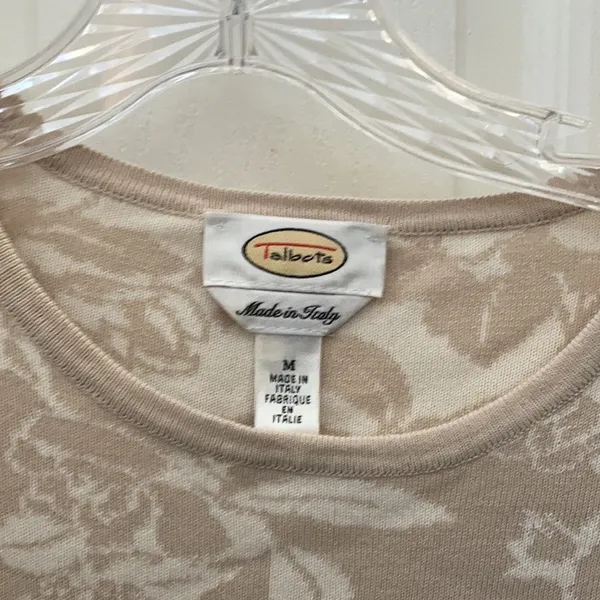 FINAL MARKDOWN Talbots Cream Floral Top medium - Image 2