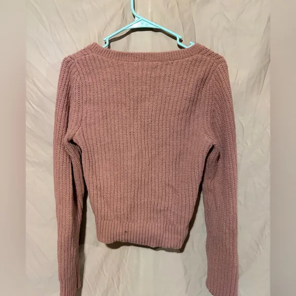 Abercrombie and Fitch sweater - Image 3