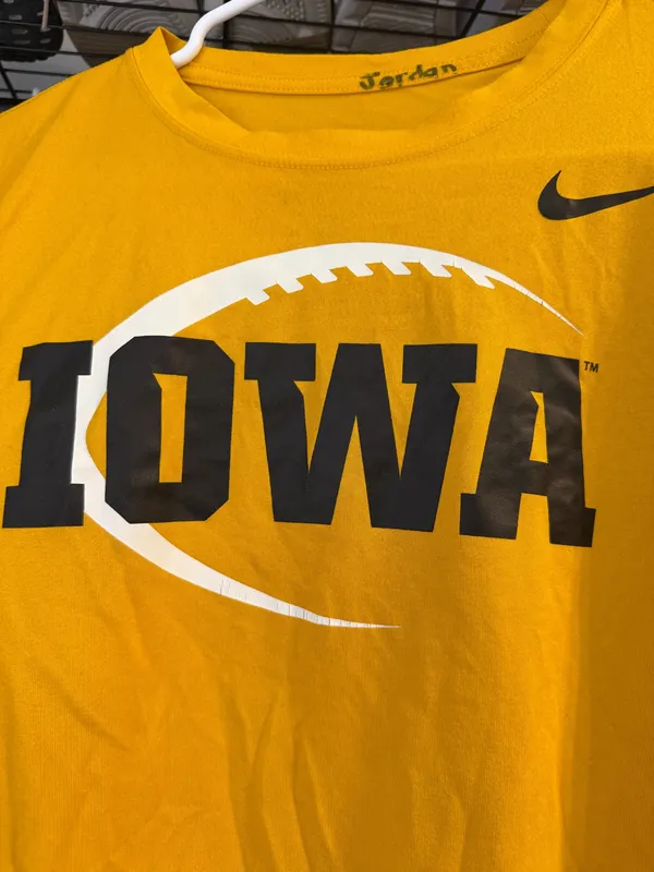 nike iowa football tee - Image 3