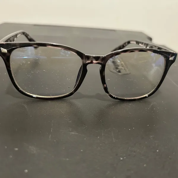 Stylish Tortoise Shell Glasses Brown - Image 6