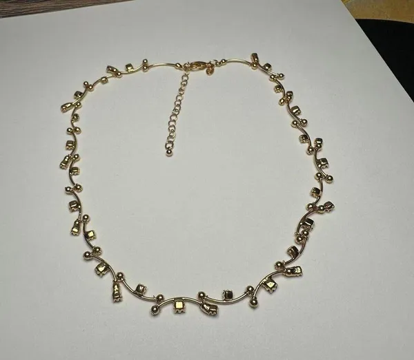 Monet Clear Rhinestone Gold Tone Necklace Signed - Image 7