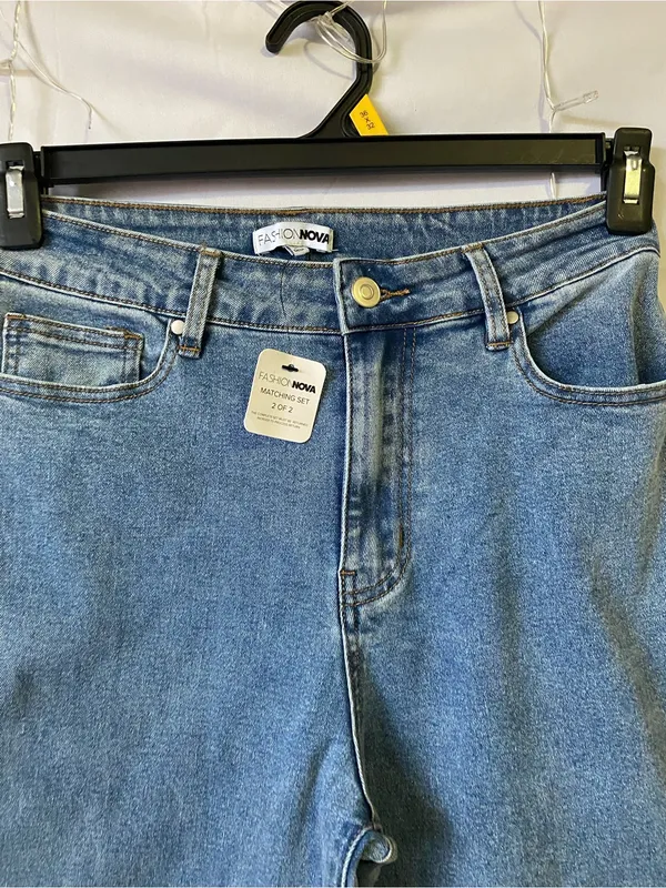 Women Wide Leg Blue Jeans - Image 2