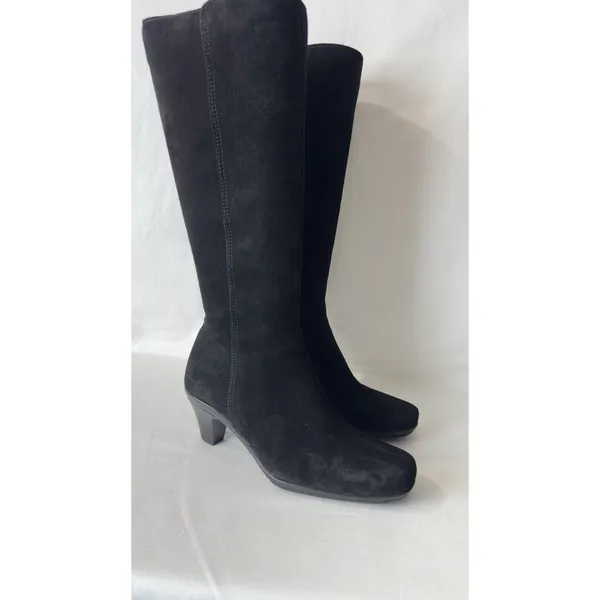 La Canadienne Black Suede Tall Knee High Heeled Boots Women's Size 6 M - Image 8