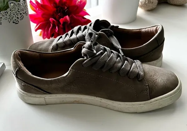 Frye Tan Leather Sneakers 7.5 - Image 2