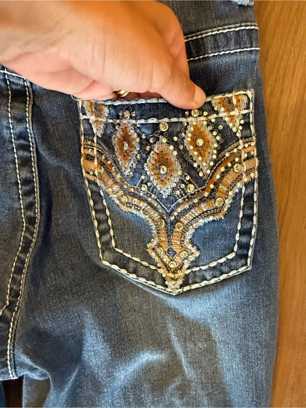 Legend Y2K Embellished Slight Flare Jeans Size 7 - Image 5
