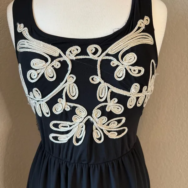 Marineblu Black Maxi Dress with White Embroidery Medium - Image 3