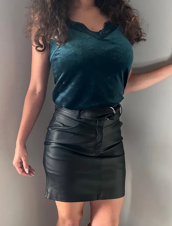 Hennes & Mauritz Leather Skirt - Image 2
