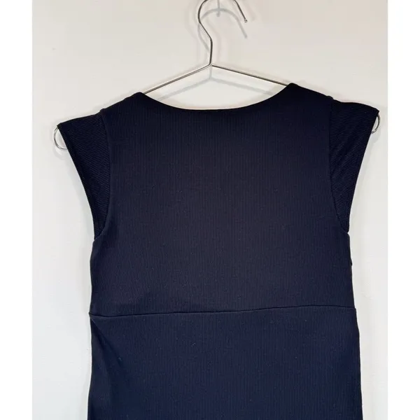 Vuori Womens Top Black Sleeveless Cove V Neck Tank Ribbed Knit Stretch Small - Image 8