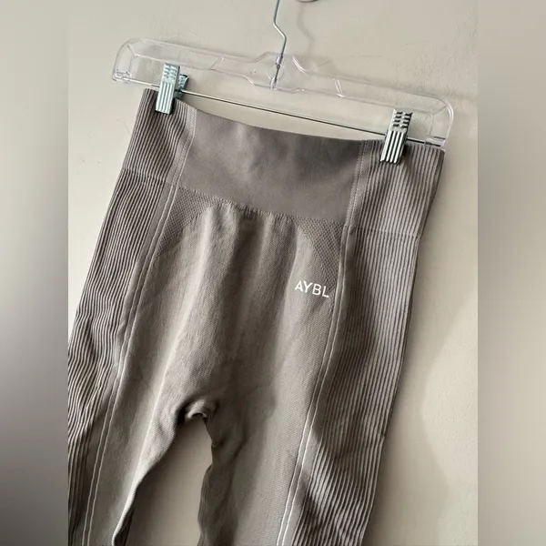 AYBL Gray‎ Reflex Seamless Leggings - Image 4