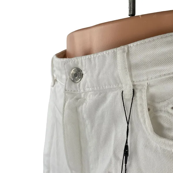NEW Zara Women's White Eyelet Embroidery High Waisted Wide Leg Denim Shorts 10 - Image 2