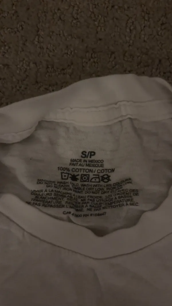 Hollister graphic tee - Image 2
