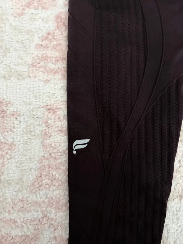Seamless High-Waisted Fabletics Leggings - Image 3