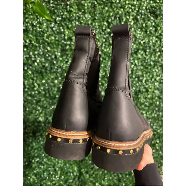 NWOT Free People Atlas Puffer Rivet Chelsea Boots in Black & Gold Sz. US 8 - Image 5