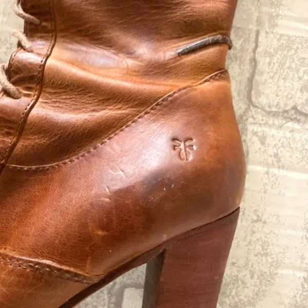 VTG Frye Villager Distressed Brown Leather Lace Up Heeled Boots Victorian Goth 9 - Image 10