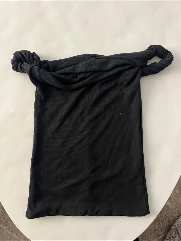 Commense Twisted Off Shoulder Black Ribbed Tank Top Small - Image 2