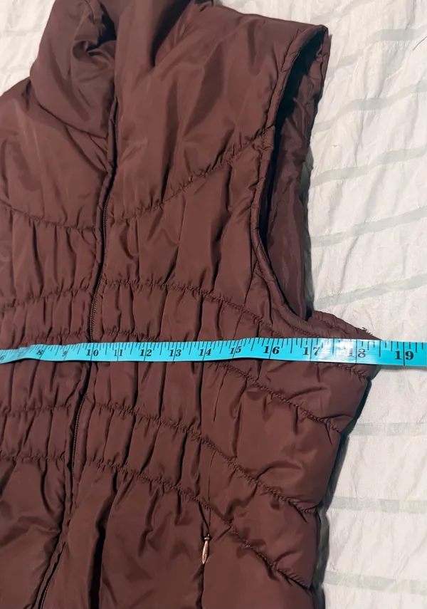 THRE3 Clothing Co. Chocolate Brown Quilted Puffer Vest Size L - Image 7