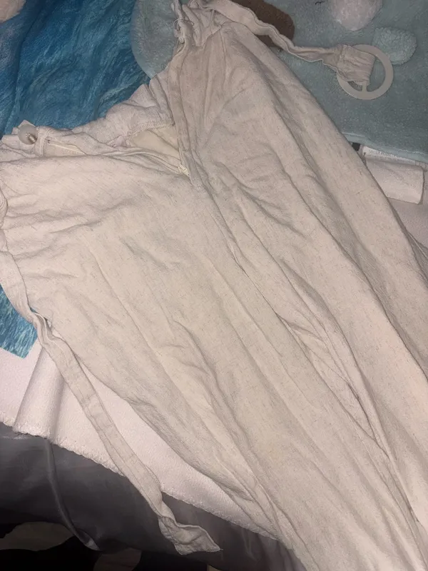 White pants tie  - Image 3