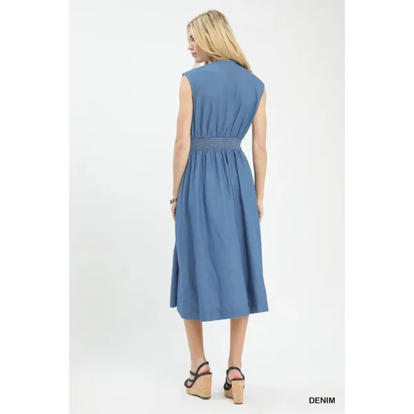 Umgee‎ Denim Sleeveless Zip-Front Smocked Waist Midi Dress - Small - Image 3